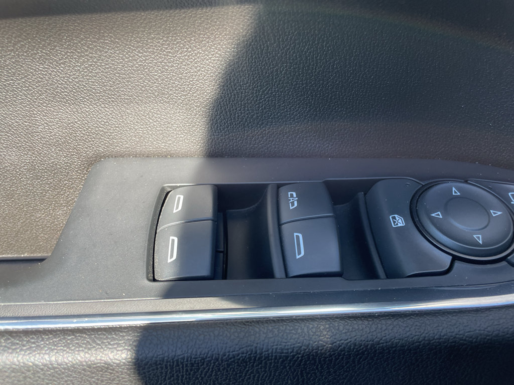 Used 2023 GMC Sierra 1500 Elevation AWD/4WD image 19