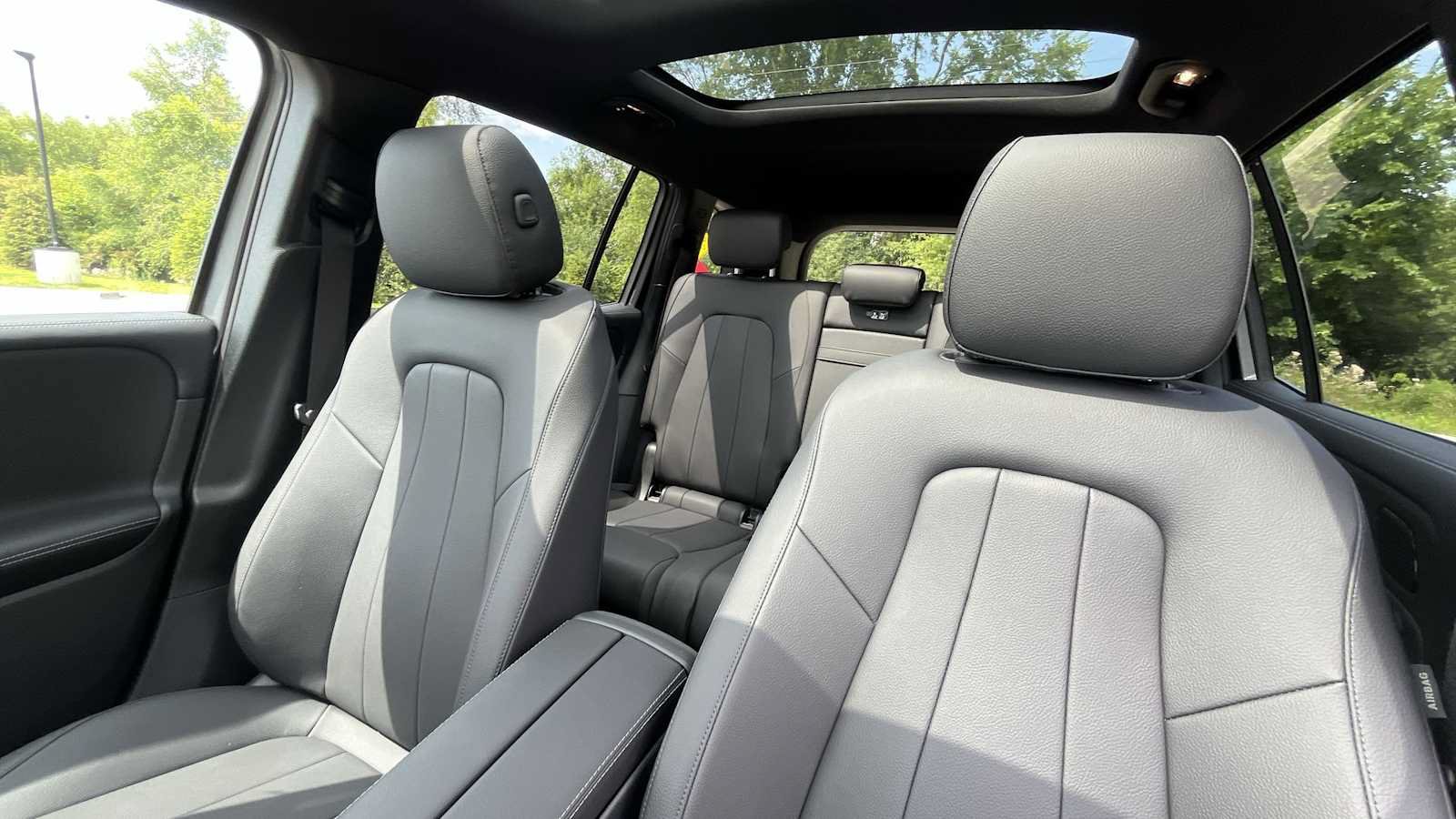 New 2026 Mercedes-Benz GLB 250 4MATIC image 10