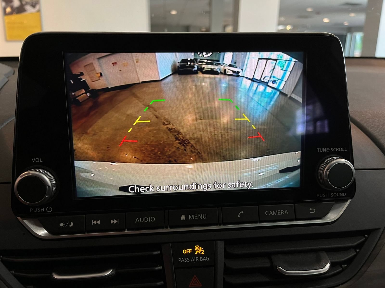 Used 2025 Nissan Altima 2.5 SV FWD image 24