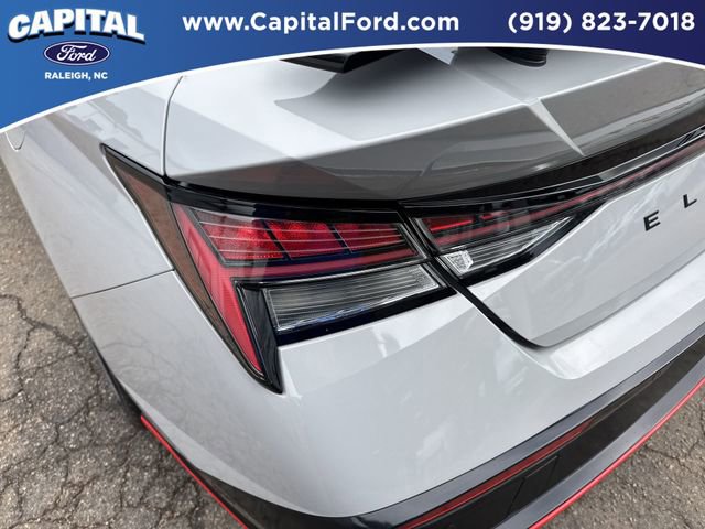 Used 2025 Hyundai Elantra N Base image 15