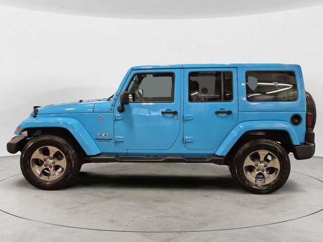 Used 2017 Jeep Wrangler Unlimited Sahara w/ Connectivity Group AWD/4WD image 8