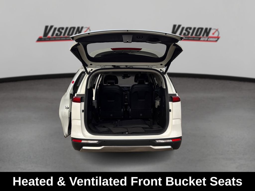 Used 2023 Kia Carnival SX Prestige FWD image 12