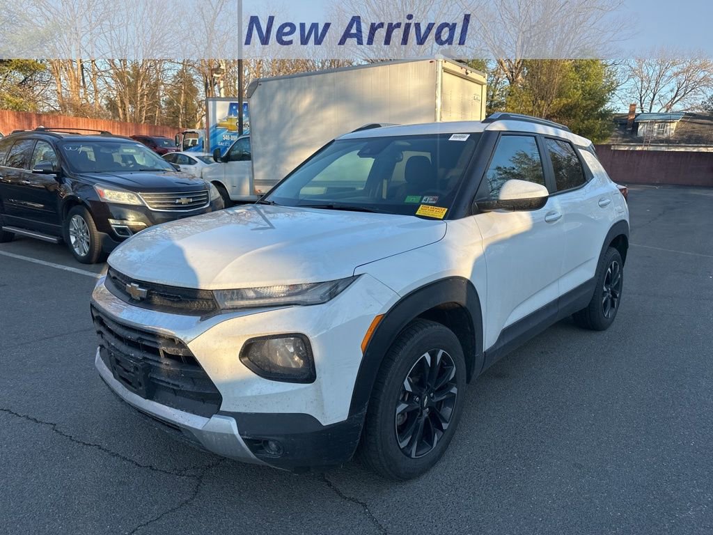 Used 2023 Chevrolet TrailBlazer LT w/ Convenience Package image 1