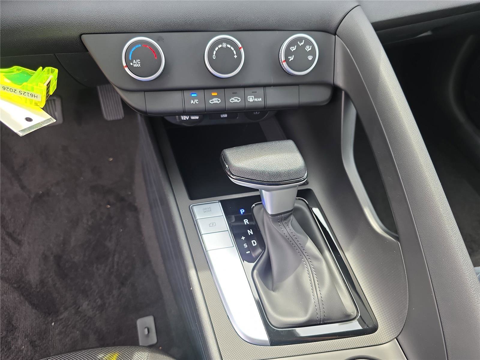 New 2026 Hyundai Elantra SE image 17