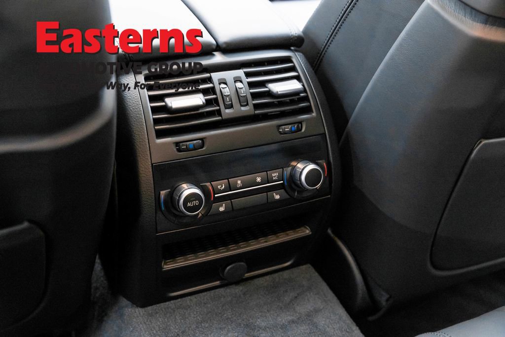 Used 2015 BMW M5 image 36