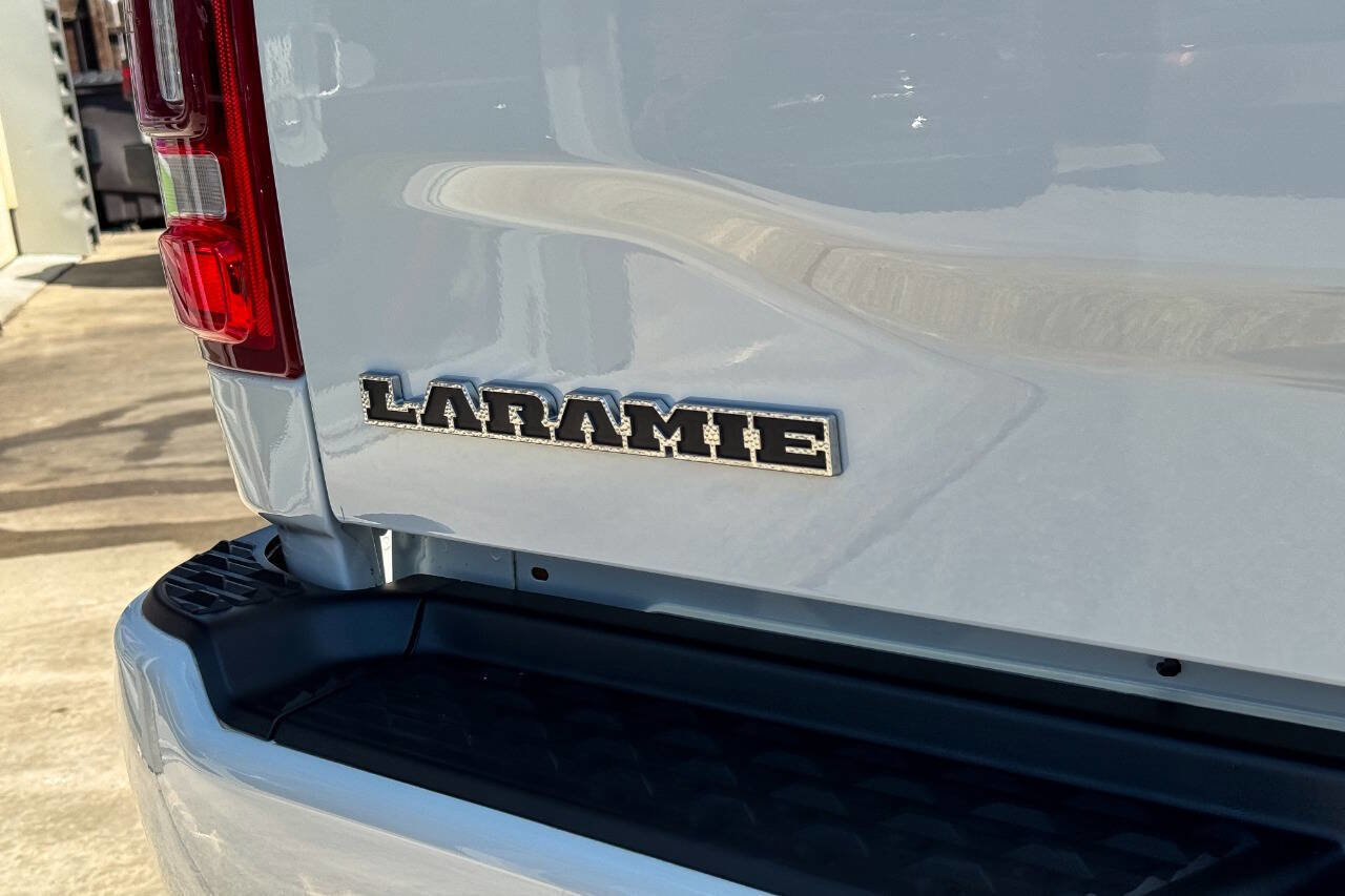 Used 2024 RAM 2500 Laramie w/ Safety Group AWD/4WD image 18