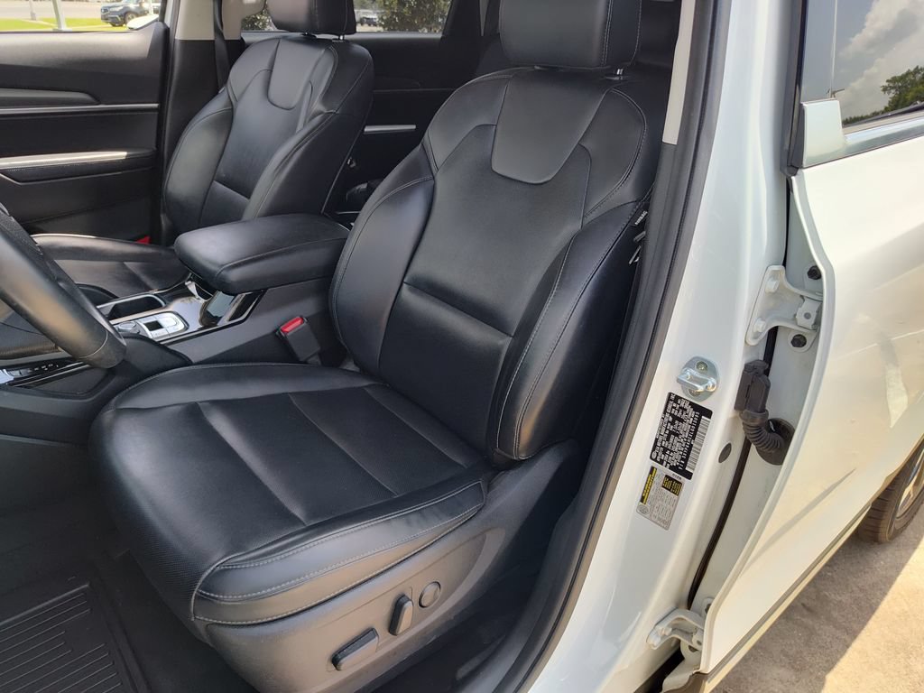Used 2020 Kia Telluride S w/ S 8 Passenger Seating Package FWD image 21