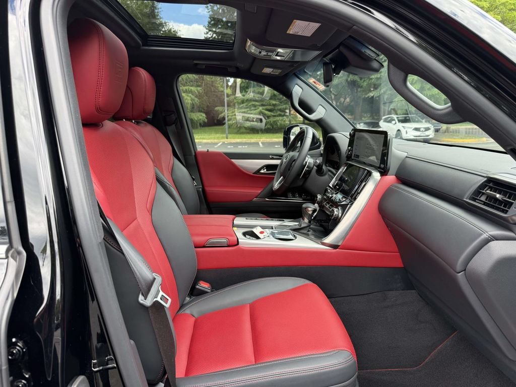 Used 2024 Lexus LX 600 F Sport AWD/4WD image 15