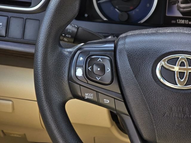 Used 2016 Toyota Camry LE FWD image 22