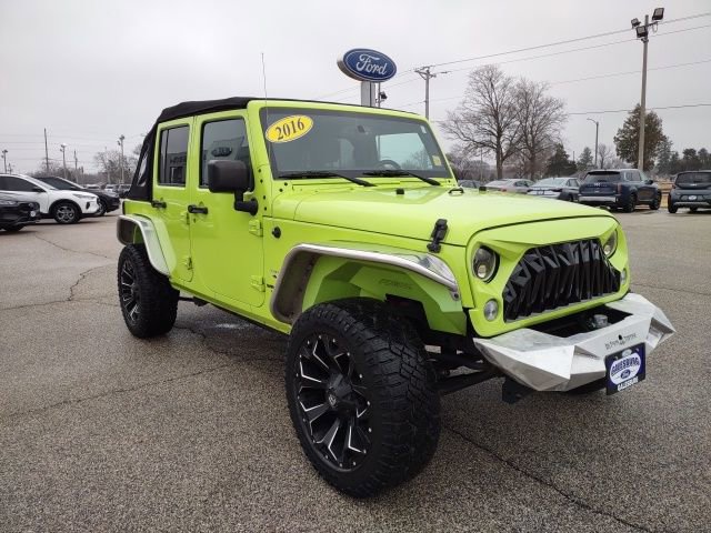 Used 2016 Jeep Wrangler Unlimited Sahara image 7