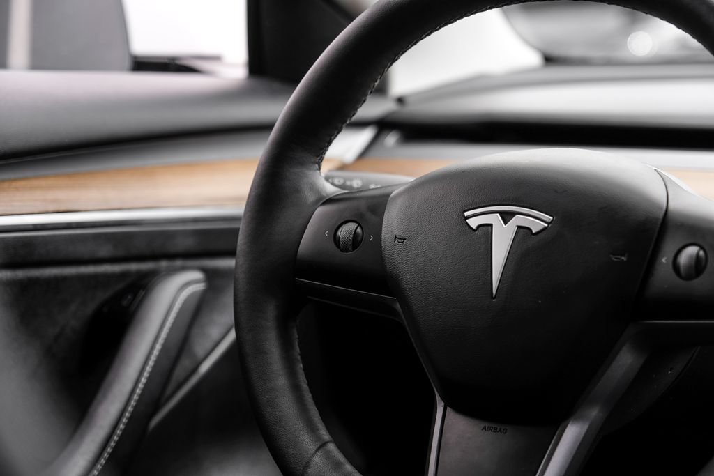 Used 2022 Tesla Model 3 Long Range AWD/4WD image 19