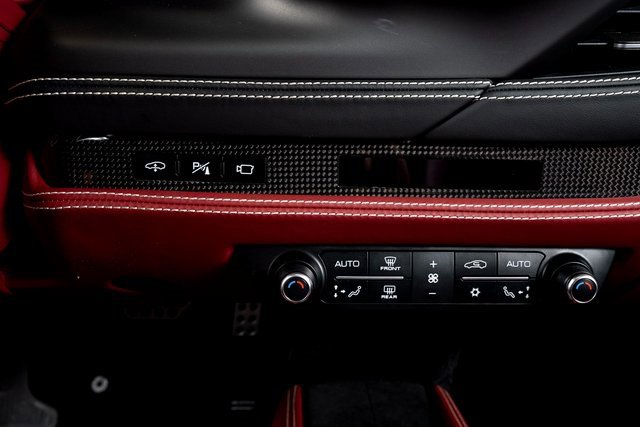 Used 2022 Ferrari F8 Tributo image 42
