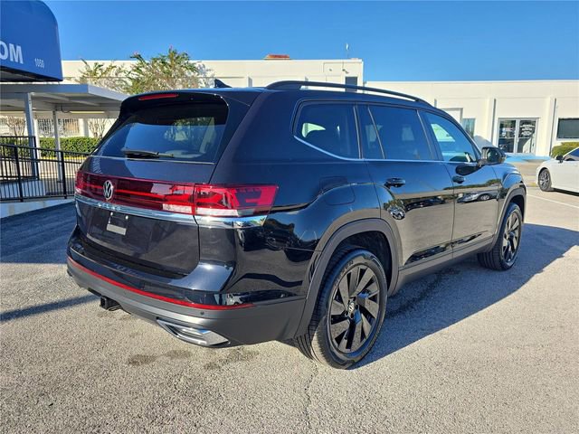 New 2026 Volkswagen Atlas SE image 3