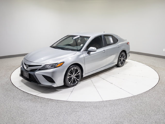 Used 2019 Toyota Camry SE FWD image 30