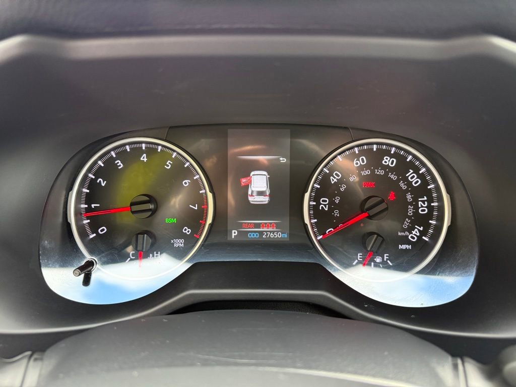 Certified 2022 Toyota RAV4 XLE AWD/4WD image 32