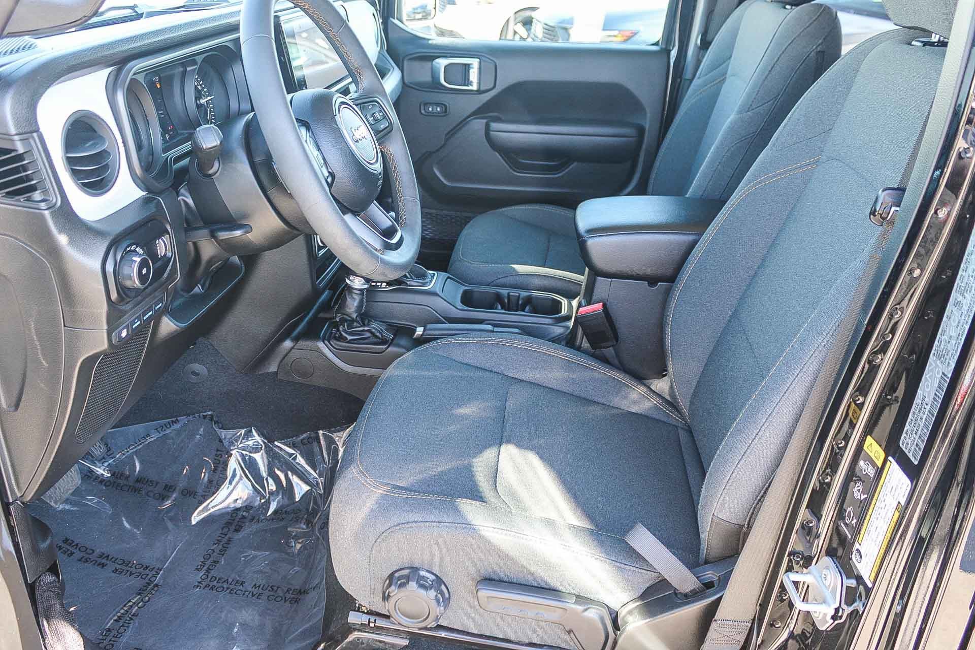 Used 2024 Jeep Wrangler Sport S w/ Technology Group image 18