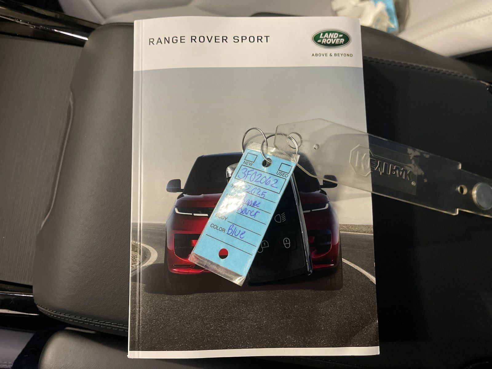 Used 2023 Land Rover Range Rover Sport SE Dynamic image 10