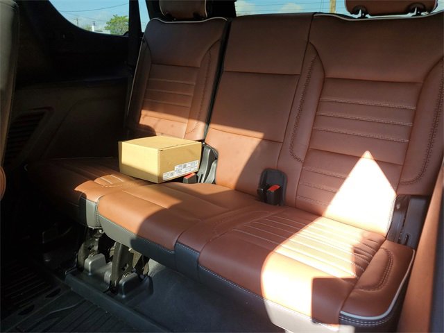 Used 2023 GMC Yukon Denali Ultimate image 28