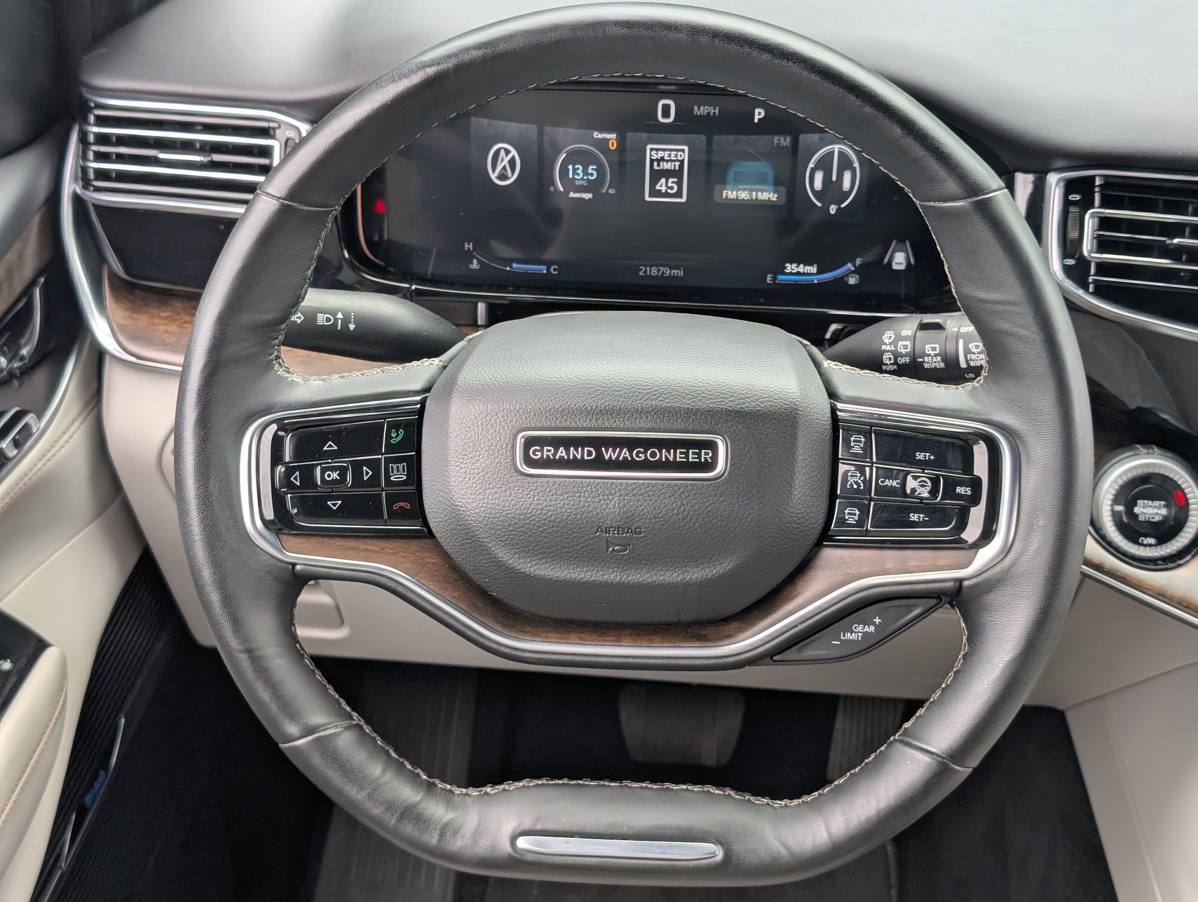 Used 2025 Jeep Grand Wagoneer 4WD image 27