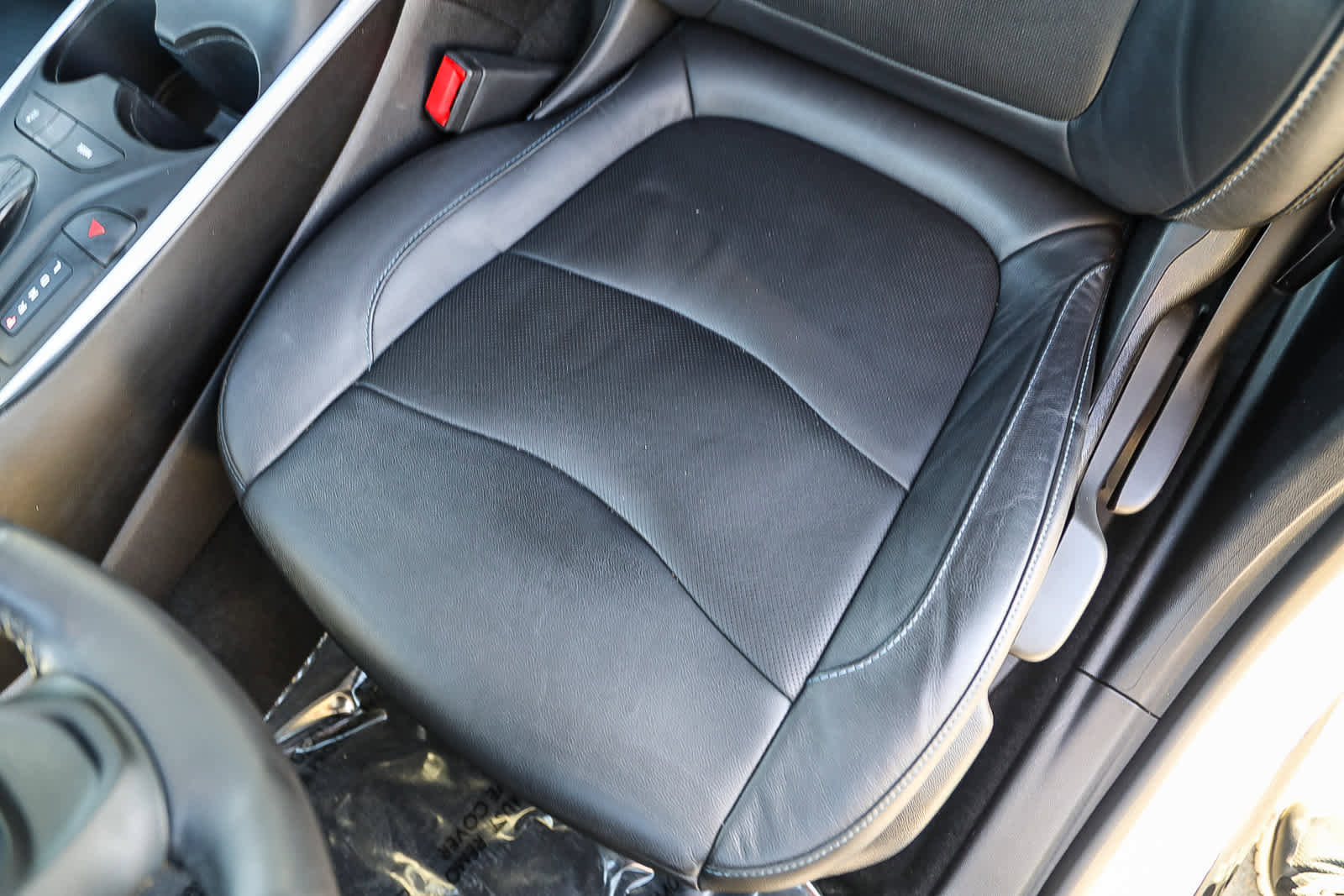 Used 2018 Chevrolet Volt LT w/ Comfort Package image 24