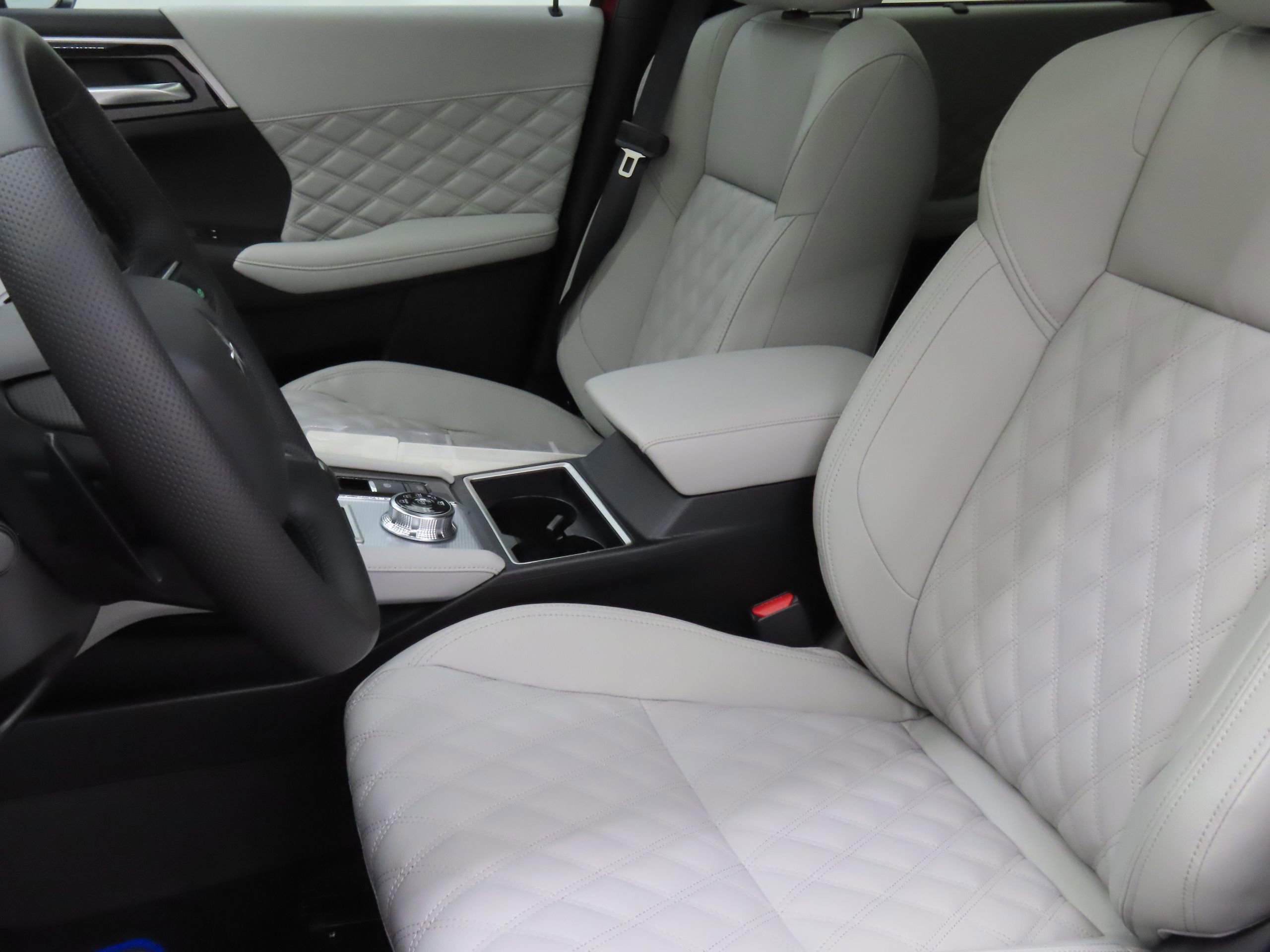 New 2025 Mitsubishi Outlander SEL image 10