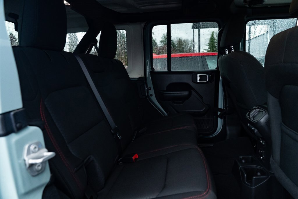 Used 2023 Jeep Wrangler Unlimited Rubicon w/ Cold Weather Group image 25