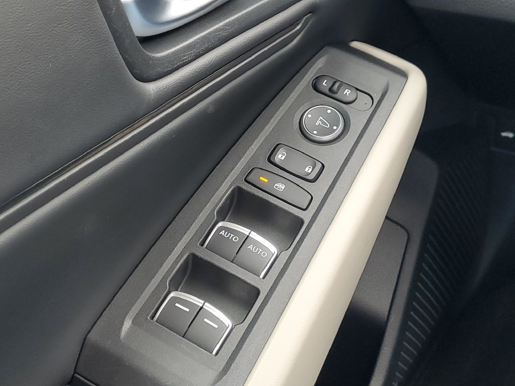 Certified 2023 Honda Accord EX image 16
