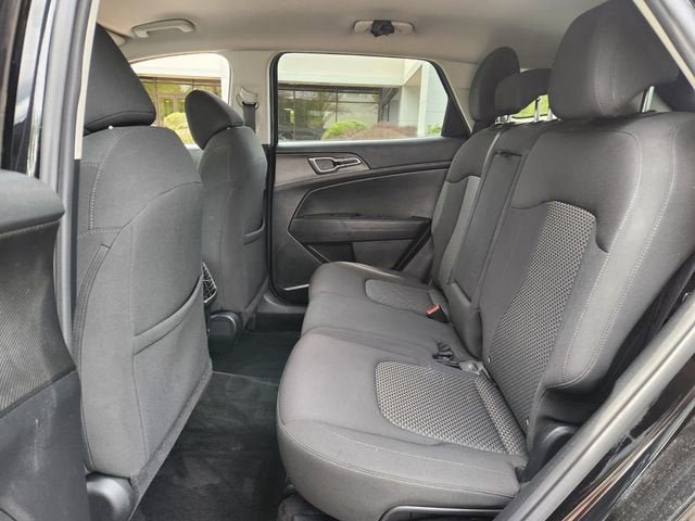 Used 2023 Kia Sportage LX image 13