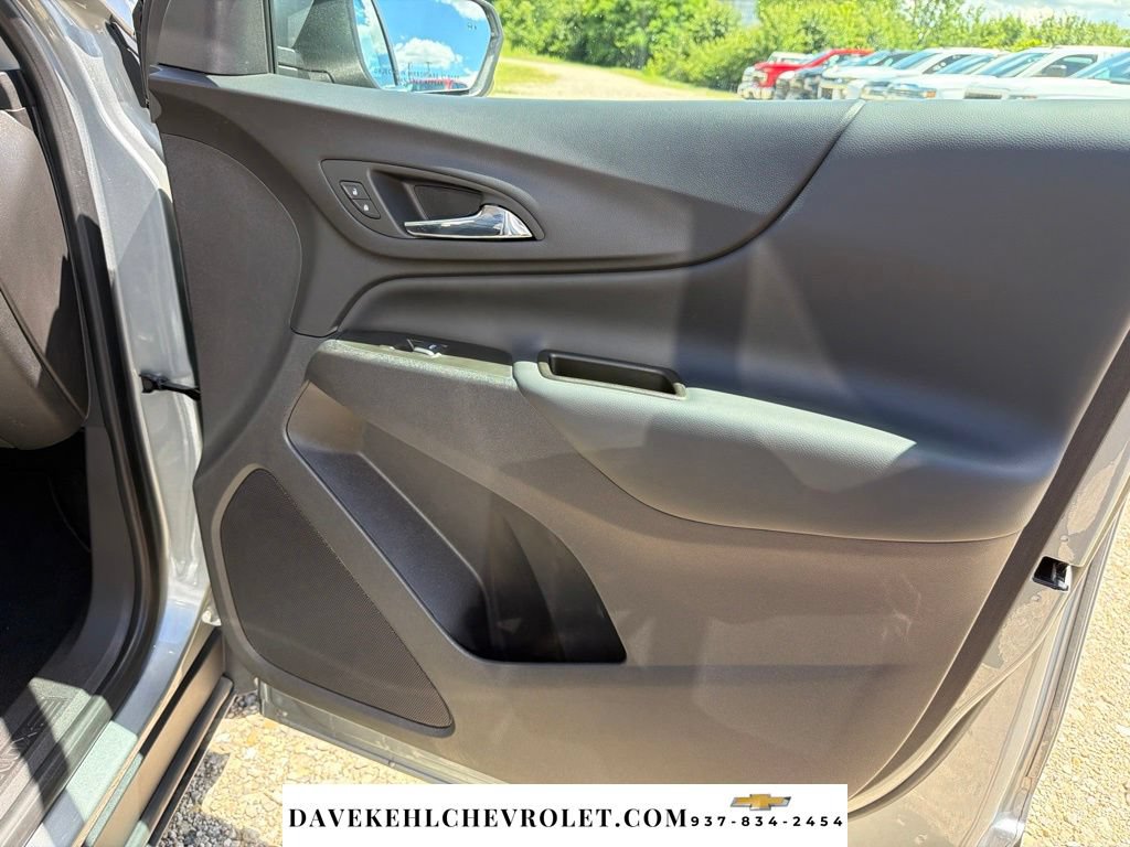Used 2024 Chevrolet Equinox LT FWD image 22