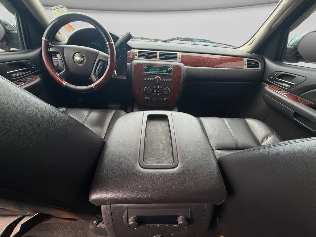 Used 2009 Chevrolet Silverado 1500 LTZ w/ Safety Package AWD/4WD image 23