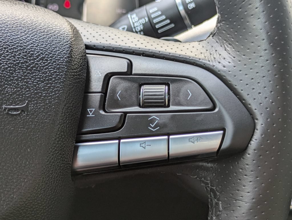 Used 2020 Cadillac XT4 Sport FWD image 27