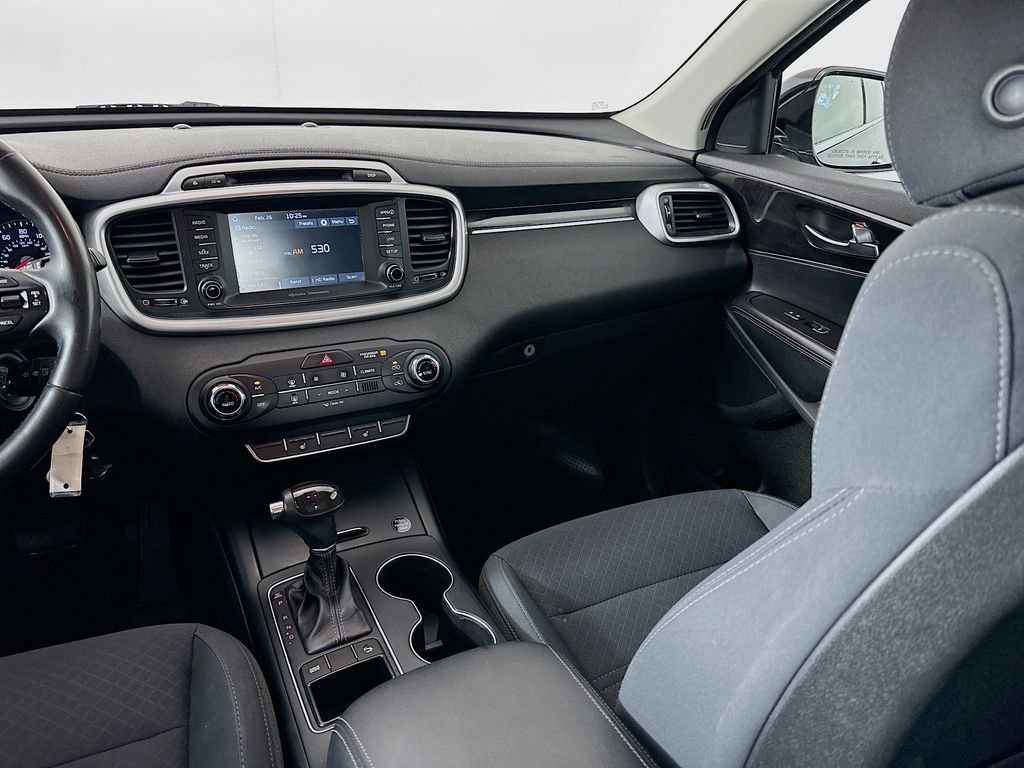Used 2018 Kia Sorento LX image 22