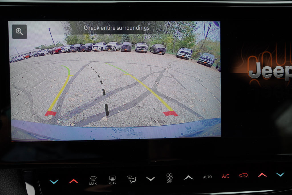 Used 2026 Jeep Grand Cherokee L Limited w/ Trailer Tow Package AWD/4WD image 38