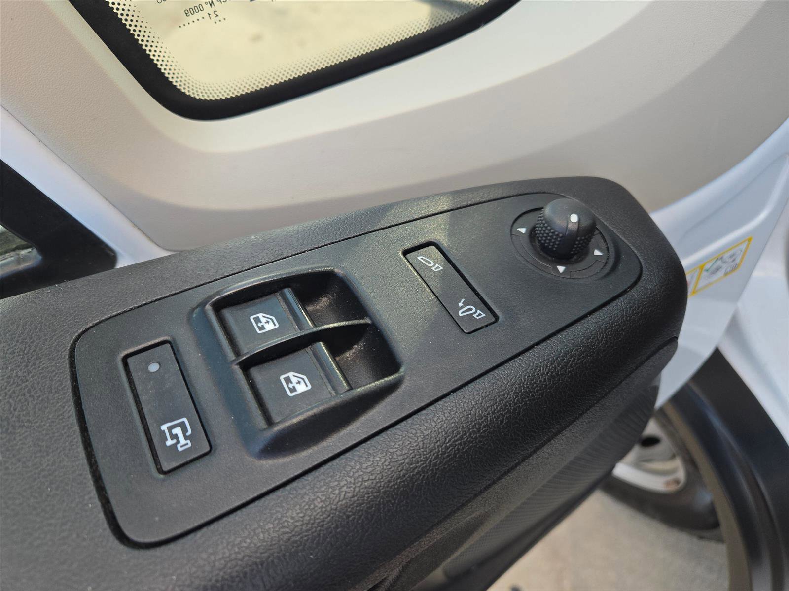 Used 2021 RAM ProMaster 2500 w/ Convenience Group image 21