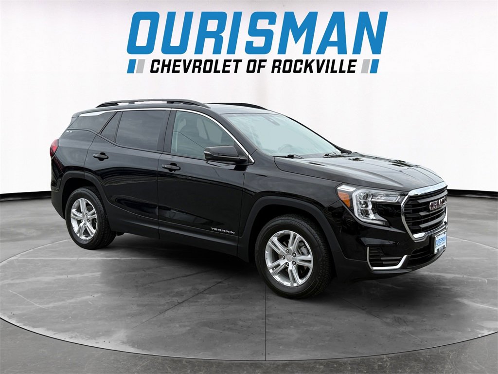 Used 2022 GMC Terrain SLE w/ Driver Convenience Package