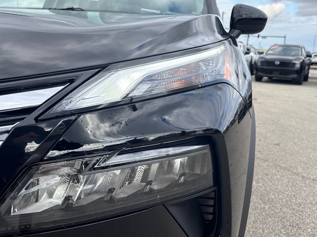 New 2026 Nissan Rogue SV image 10