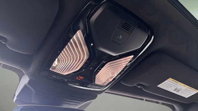 Used 2026 BMW X7 M60i image 88