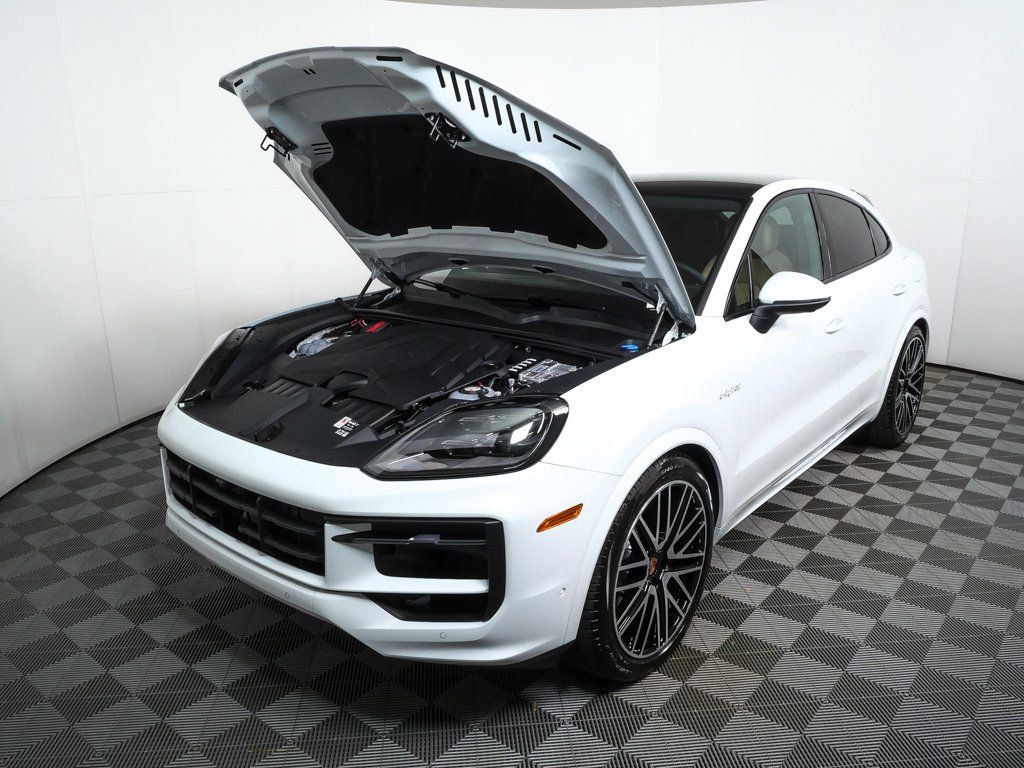 New 2026 Porsche Cayenne S image 35