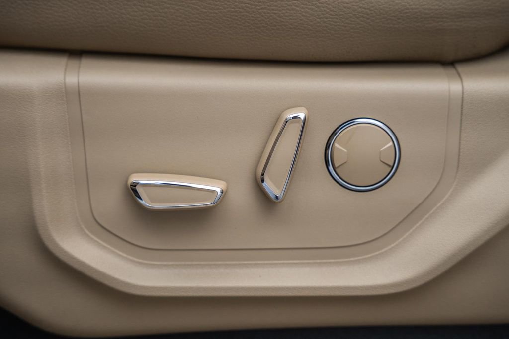 Used 2018 Ford F150 Lariat w/ Equipment Group 502A Luxury image 43