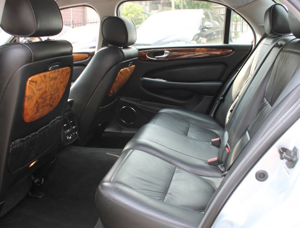 Used 2007 Jaguar XJ8 L RWD image 33