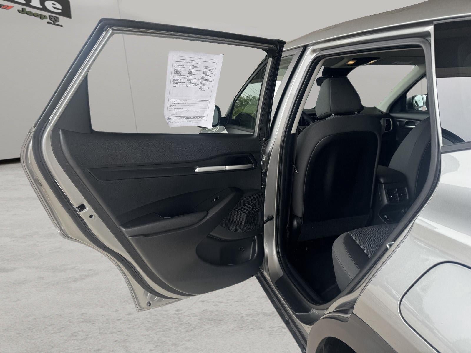 Used 2026 Kia Seltos LX AWD/4WD image 8