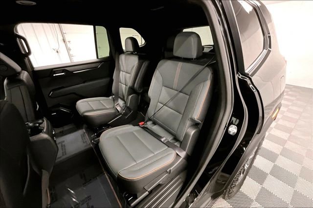 Used 2025 GMC Acadia AT4 image 22