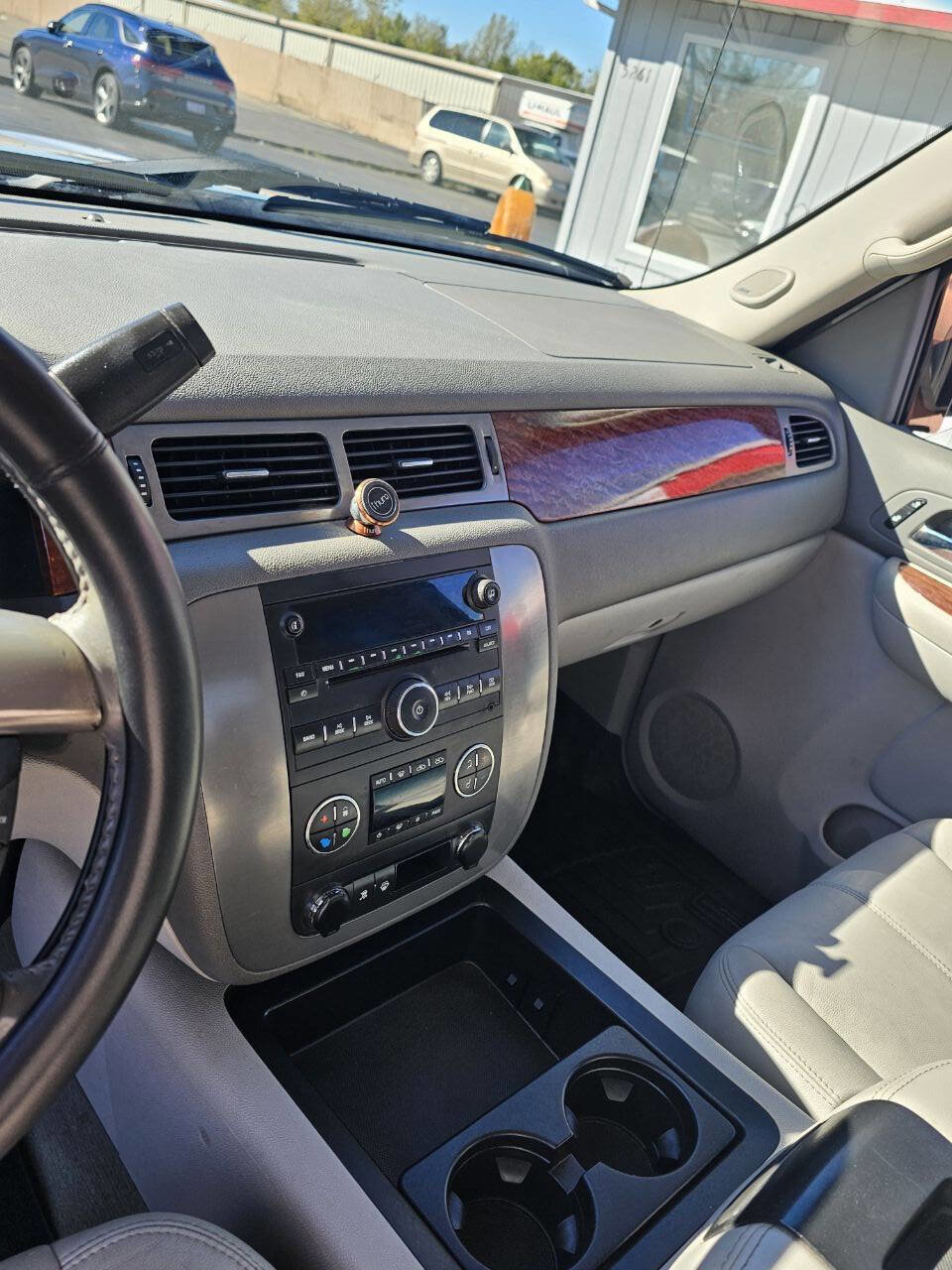 Used 2008 GMC Sierra 1500 SLT w/ SLE/SLT Trailering Package image 17