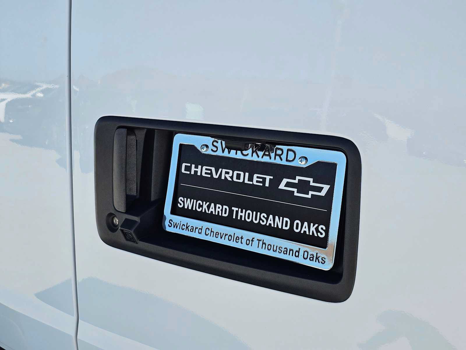 Used 2025 Chevrolet Express 2500 w/ Driver Convenience Package RWD image 15