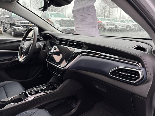 Used 2023 Chevrolet Bolt EUV Premier w/ Sun & Sound Package image 40
