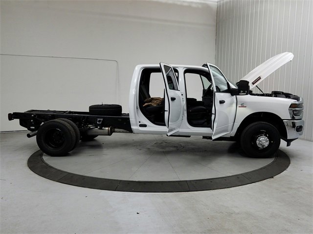 New 2026 RAM 3500 Tradesman w/ Chrome Appearance Group A image 16
