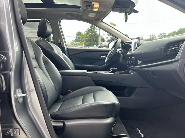 Used 2022 Nissan Rogue SV w/ SV Premium Package AWD/4WD image 18