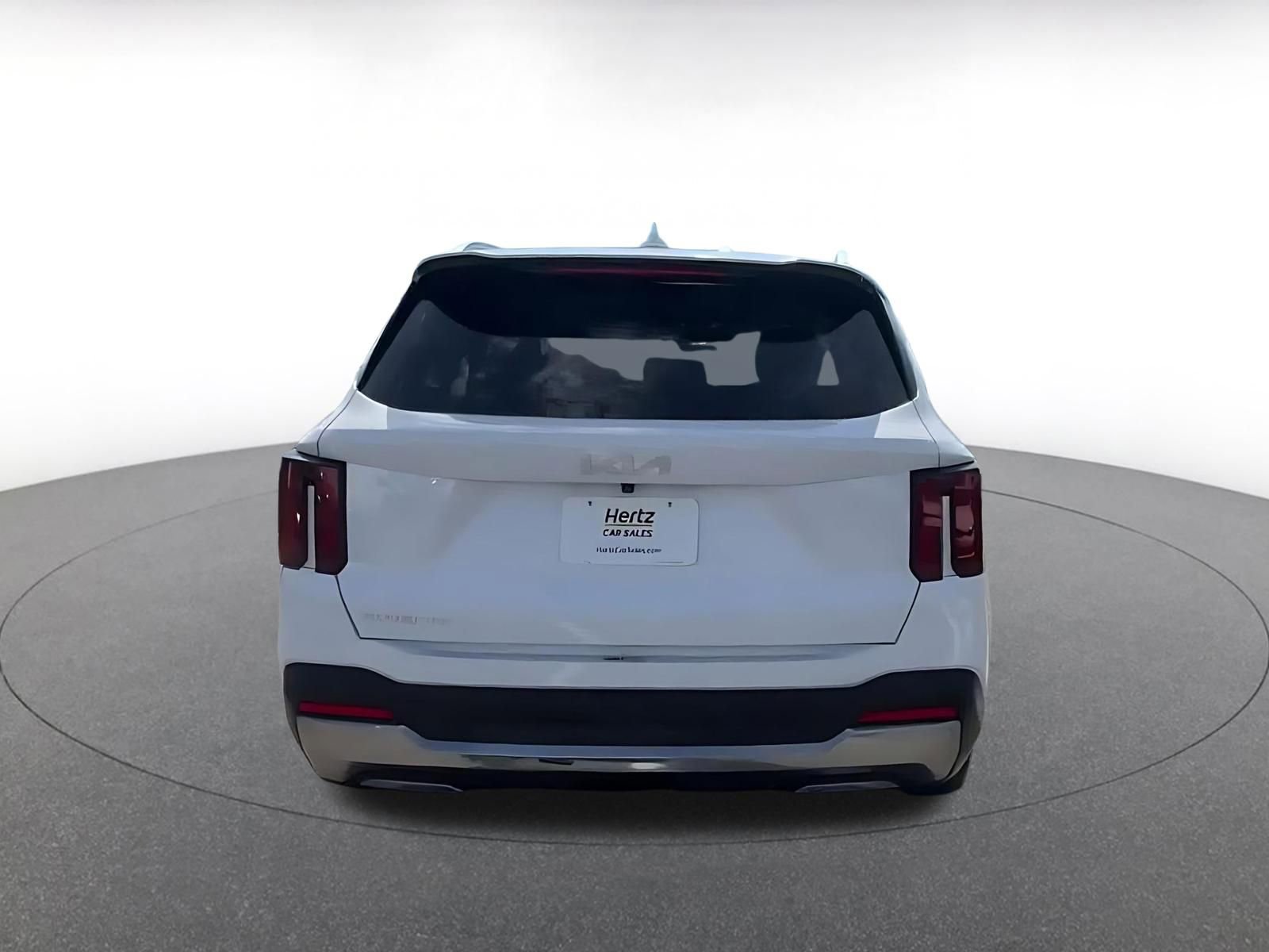 Used 2024 Kia Sorento S image 12