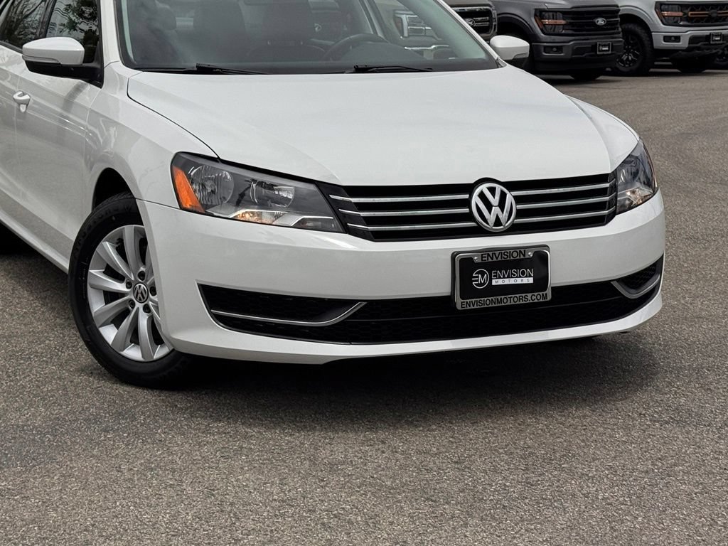 Used 2014 Volkswagen Passat 1.8T S FWD image 3