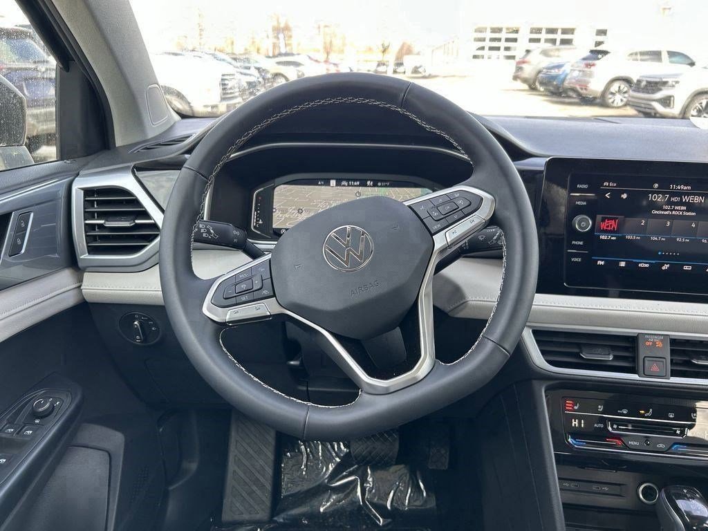 New 2026 Volkswagen Taos SEL AWD/4WD image 10